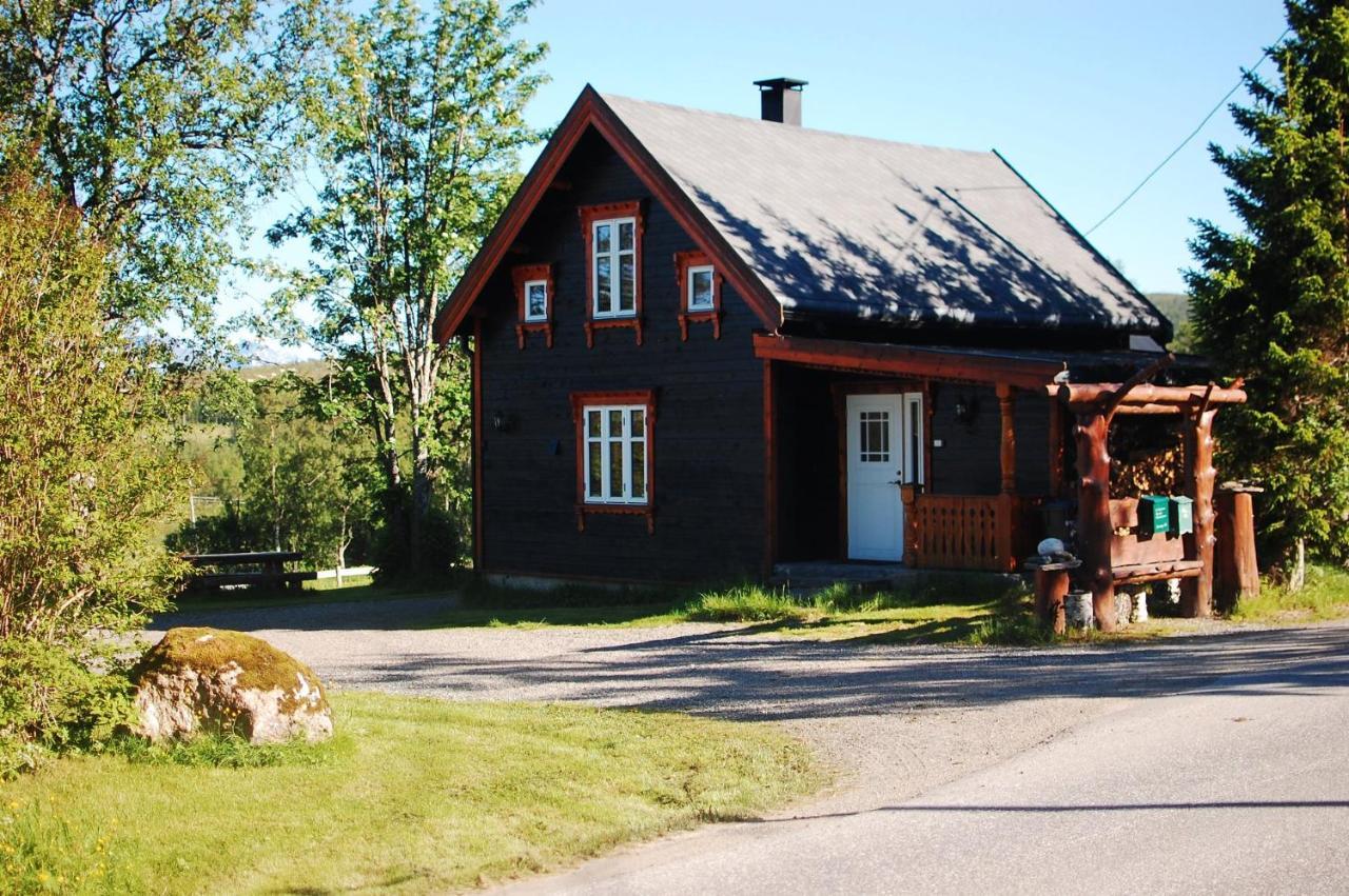 100 Years Old Norwegian Log House In Tromso Villa ภายนอก รูปภาพ