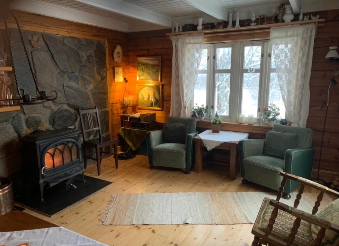 100 Years Old Norwegian Log House In Tromso Villa ภายนอก รูปภาพ